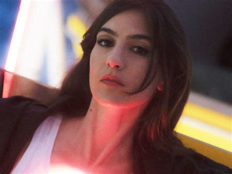  Weyes Blood Live in Helsinki: 2023 Dreamy Symphony with a Touch of Parisian Melancholy?